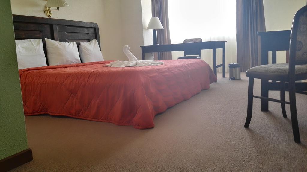 סן חוזה Nuevo Maragato Hotel & Hostel מראה חיצוני תמונה