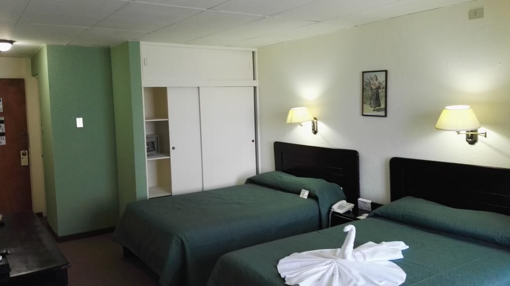 סן חוזה Nuevo Maragato Hotel & Hostel מראה חיצוני תמונה