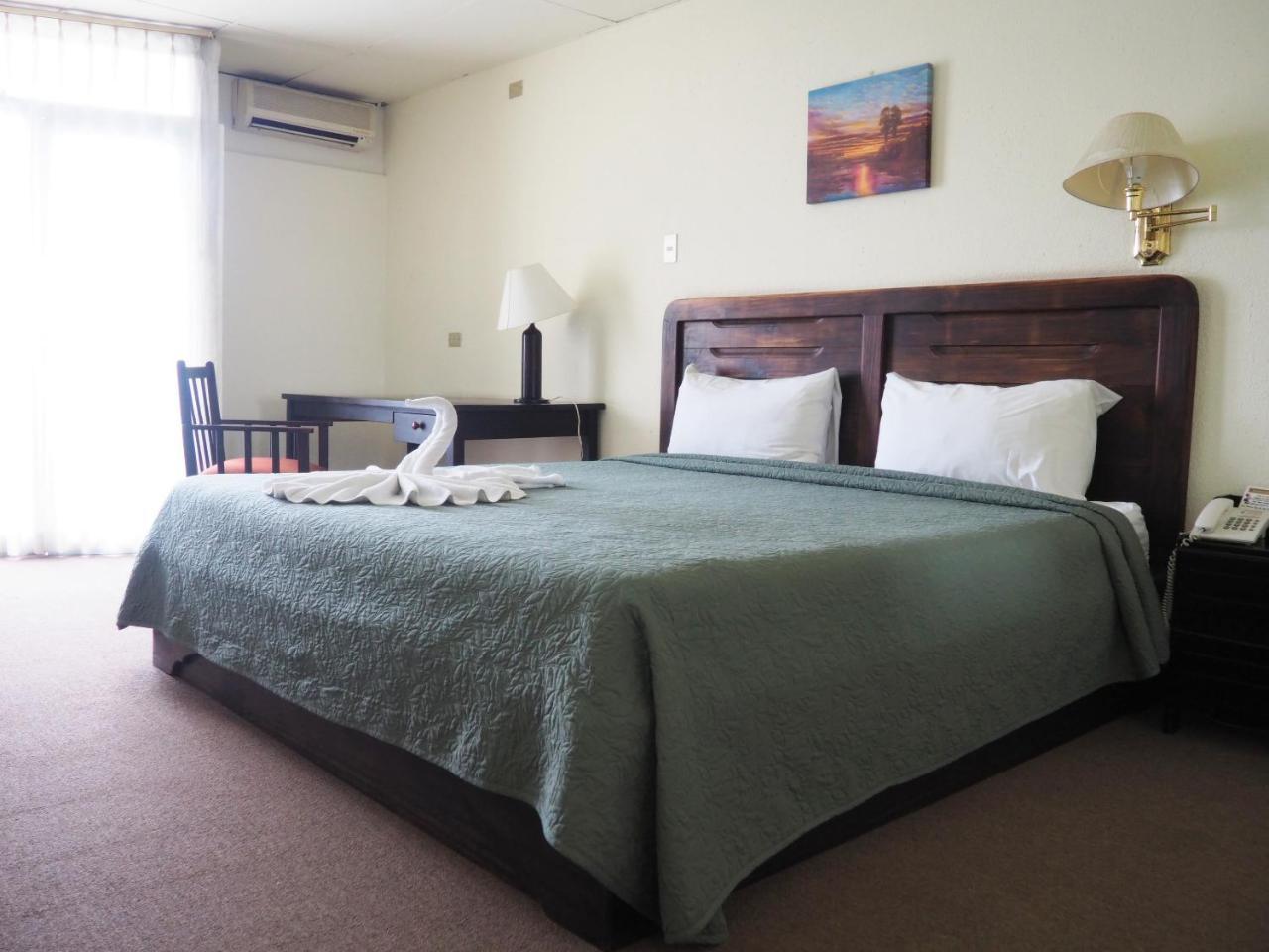 סן חוזה Nuevo Maragato Hotel & Hostel מראה חיצוני תמונה