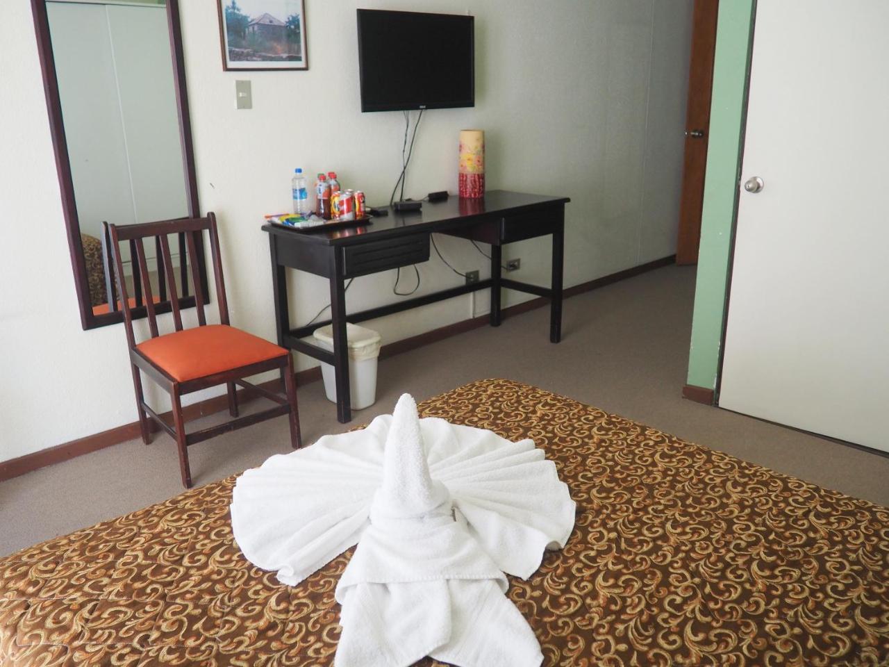 סן חוזה Nuevo Maragato Hotel & Hostel מראה חיצוני תמונה